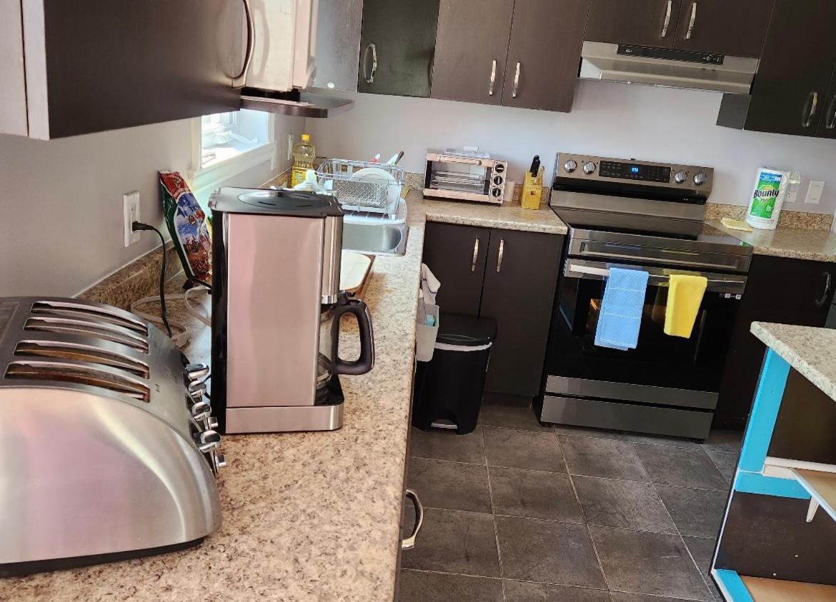 Maison Chaleureuse, Energetique Et Florale Sherbrooke Esterno foto